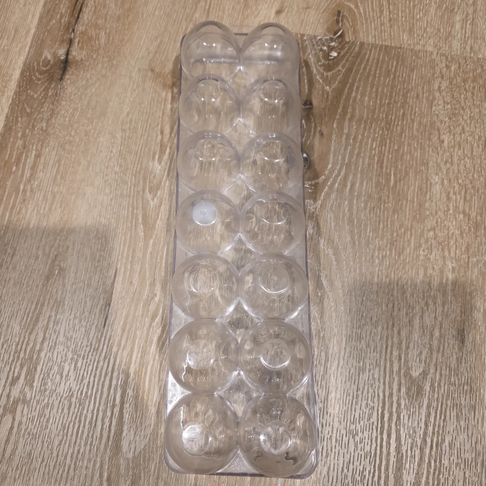Clear Plastic Egg Holder